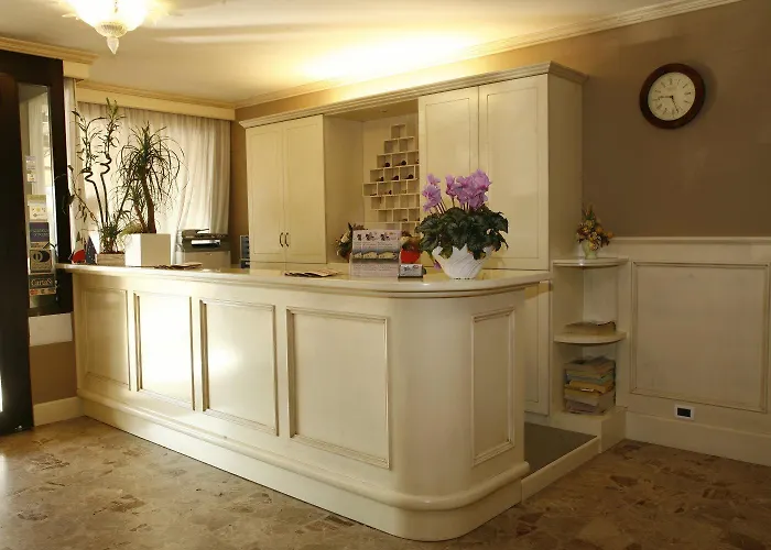 Ezzelino Otel San Zenone