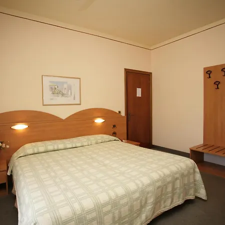 Ezzelino Hotel San Zenone